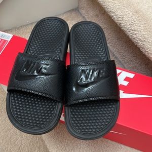 Nike Benassi Just Do It Men's Slide Sandals size 8